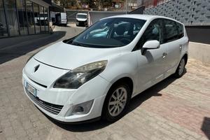 Renault Gran Scénic 1.9 dCi 130CV Dynamique