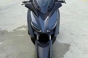 Yamaha xmax 300 tech max