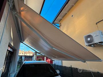 TENDA DA SOLE a bracci estensibili