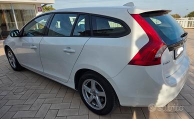 volvo v60 d2 2017
