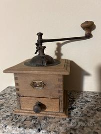 Antico macinino da caffè Goldenberg