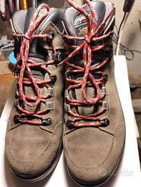 scarponi da montagna 