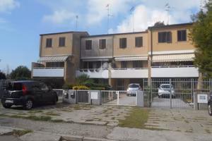 VILLA A SCHIERA A COMACCHIO