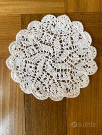 Centrino uncinetto vintage cotone made Italy