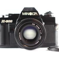 Minolta X300 + Ob. 50 f 1.7 md