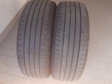 Gomme auto