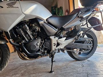 Honda cbf 600