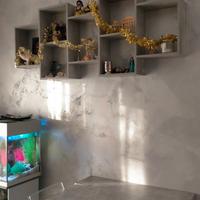 Scaffale espositivo a muro