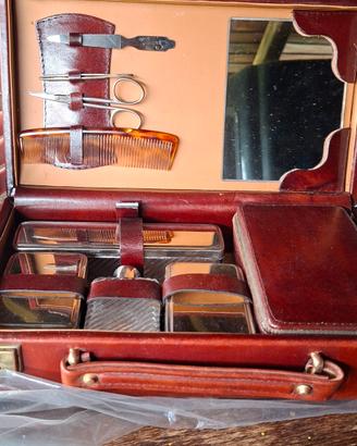 Beauty Case Vintage anni 60 in vera pelle 