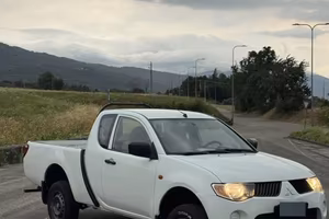 mitsubishi l200