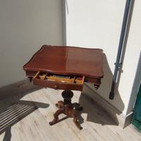 Tavolino epoca  800 in ciliegio