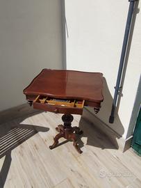 Tavolino epoca  800 in ciliegio