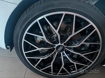 Cerchi in lega Audi con gomme 225/40 18