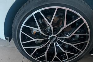 Cerchi in lega Audi con gomme 225/40 18