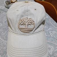 cappello con visiera 