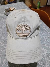 cappello con visiera 