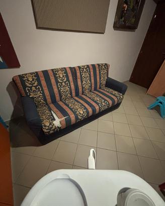 Divano due posti