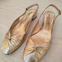 Scarpe modello chanel