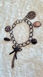 Bracciale con charms 