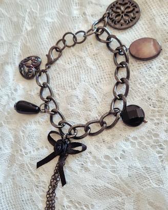 Bracciale con charms 