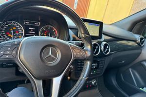 Auto maecedes B 180 d