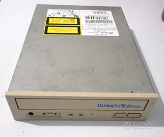 AKAI S 3000 XL CD-ROM SCSI Plextor Ultraplex 40x