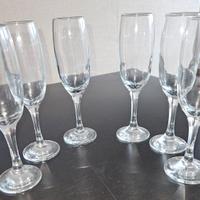 6 bicchieri da champagne. 