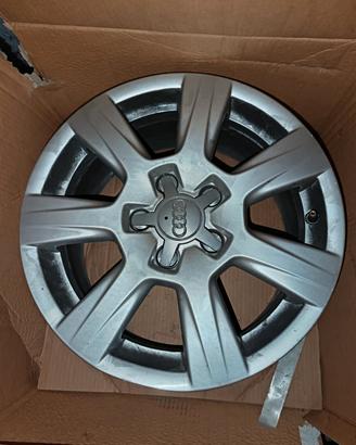 Cerchioni Audi  16" ET45