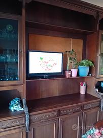 armadio soggiorno antico