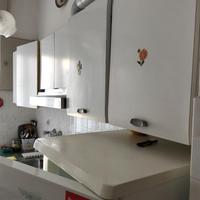 tavoli, sedie, scaffali cucina