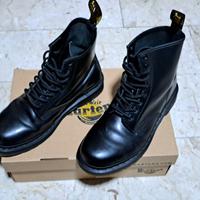 Anfibi Dr Martens 