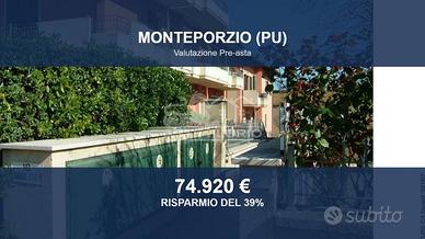 Immobile in asta di 81 m² con box auto a Monte Por