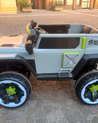 Jeep per bambini elettrica con telecomando