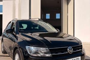 Volkswagen Tiguan 2.0 TDI SCR DSG Business BlueMot