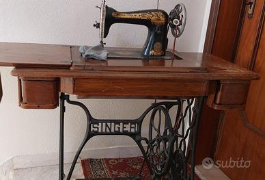 Macchina Singer a pedale