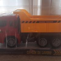 Camion giocattolo