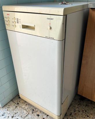 Lavastoviglie AEG 45 cm