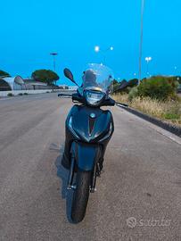 Piaggio Beverly 300 HPE S (2021)