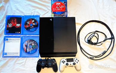 Ps4 perfette condizioni+2pad+cavi+giochi