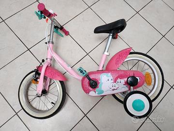 Bicicletta da bambina con rotelle