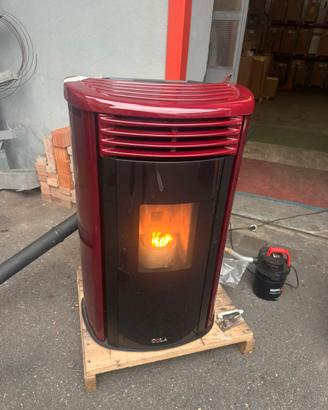 Stufa pellet canalizzata cola mimosa  10kw