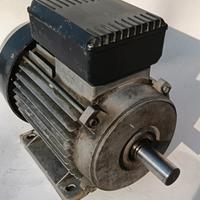 Motore elettrico asincrono monofase 230V, 1400giri