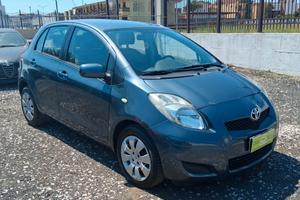 Toyota Yaris 1.4 D-4D 5 porte - Cambio Automatico