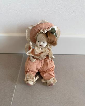 Bambola di porcellana