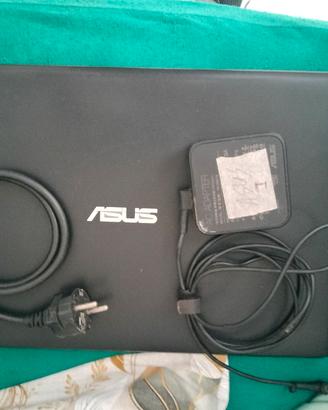 Notebook Asus 15 pollici 