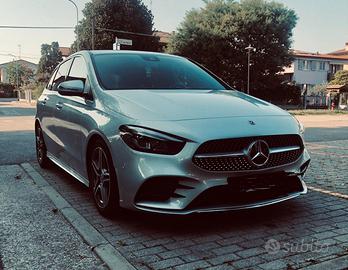 Automobile Mercedes classe b
