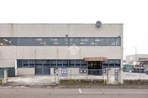CAPANNONE A VALEGGIO SUL MINCIO