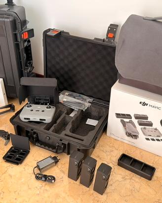 DJI Mavic 3 Fly More Combo C1 + Accessori