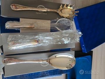 Set posate da portata in argento