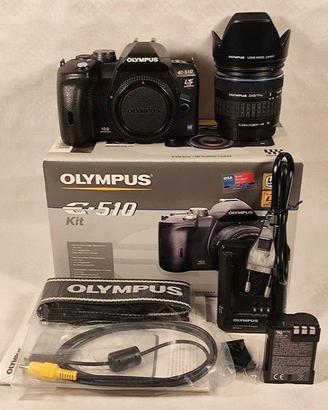Olympus Digital E-510 (kit) con ottica 14-42 mm.